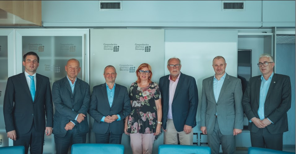 sloglobal-gzs-okoljski-minister